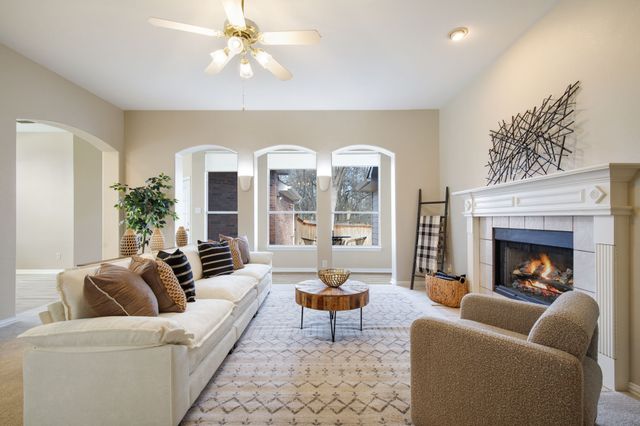 921 W Muirfield Road, Garland, TX 75044