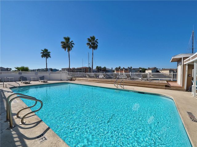 14300 S Padre Island Dr 197, Corpus Christi, TX 78418