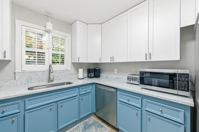 241 Broadway Street, St Simons Island, GA 31522