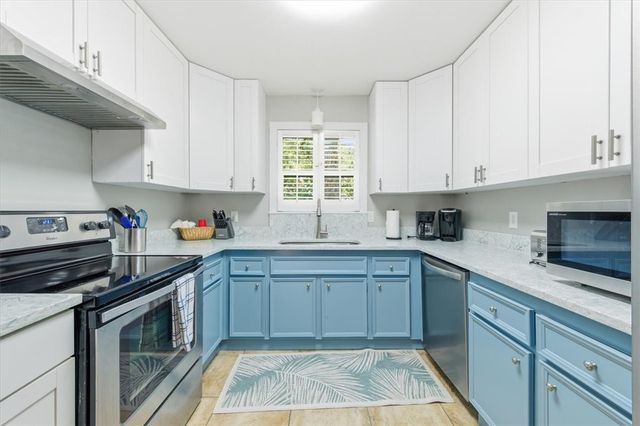 241 Broadway Street, St Simons Island, GA 31522