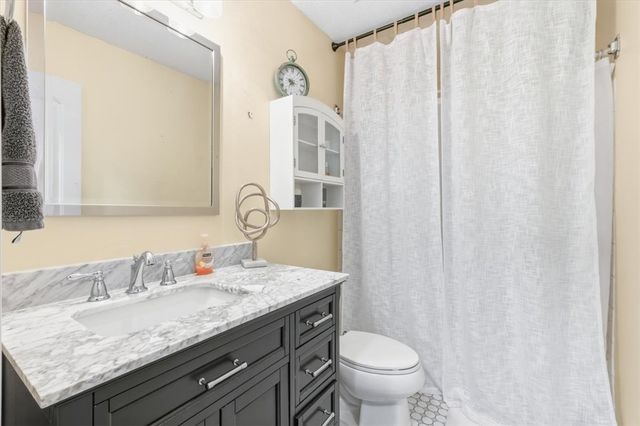 241 Broadway Street, St Simons Island, GA 31522