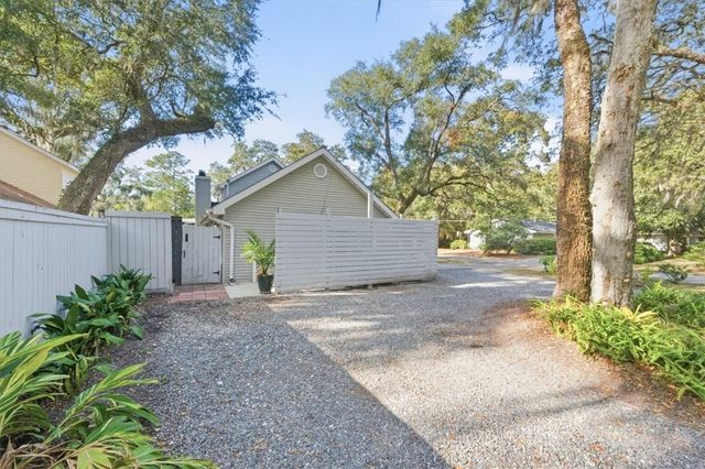241 Broadway Street, St Simons Island, GA 31522
