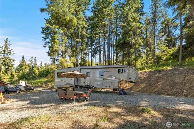 180 Horse Heaven Road, Cle Elum, WA 98922
