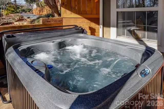 158 Pearson Circle, Lake Lure, NC 28746