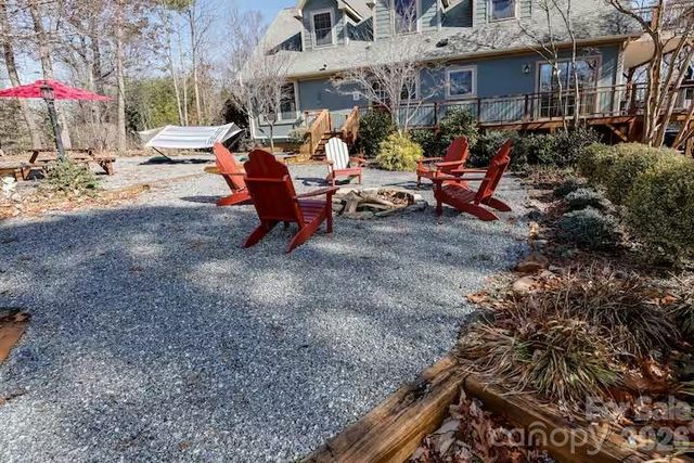 158 Pearson Circle, Lake Lure, NC 28746