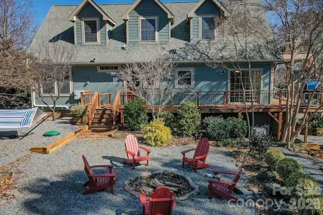158 Pearson Circle, Lake Lure, NC 28746