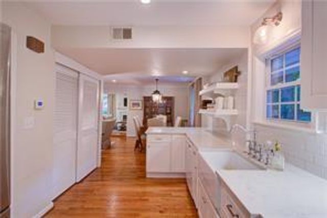 2639 Ridgemore NW Road, Atlanta, GA 30318