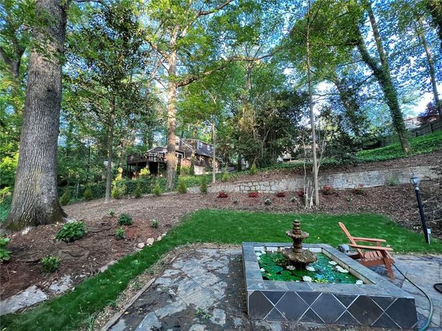 2639 Ridgemore NW Road, Atlanta, GA 30318