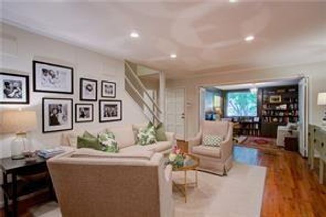 2639 Ridgemore NW Road, Atlanta, GA 30318