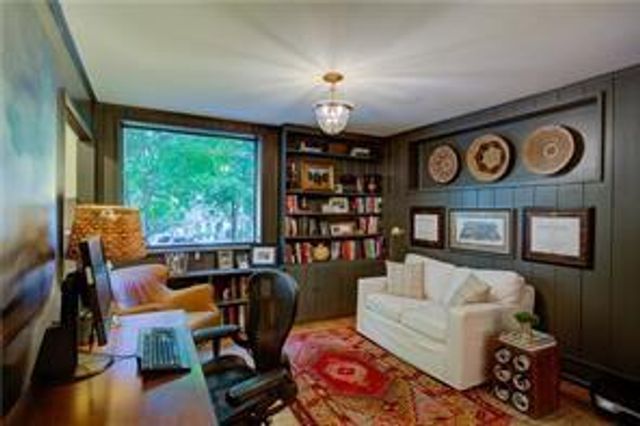 2639 Ridgemore NW Road, Atlanta, GA 30318