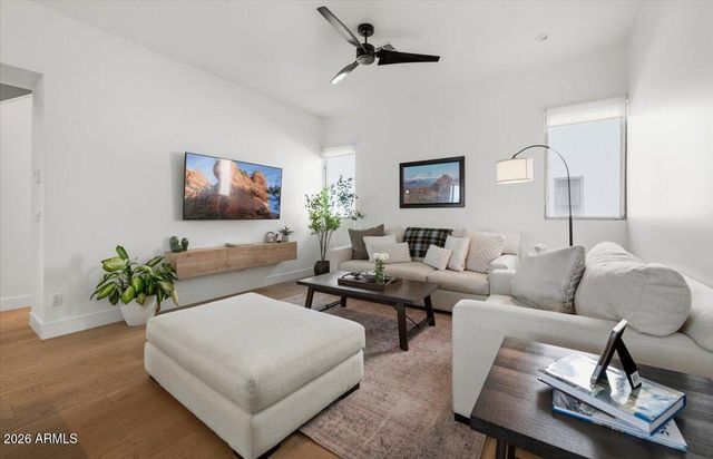 3150 E GLENROSA Avenue 1, Phoenix, AZ 85016