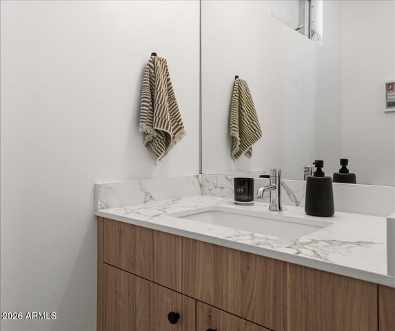 3150 E GLENROSA Avenue 1, Phoenix, AZ 85016