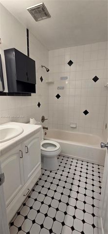 2240 NE Rustic Way, Jensen Beach, FL 34957