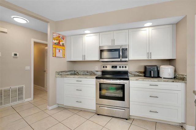 22210 HALLSTEAD AVENUE, Port Charlotte, FL 33952