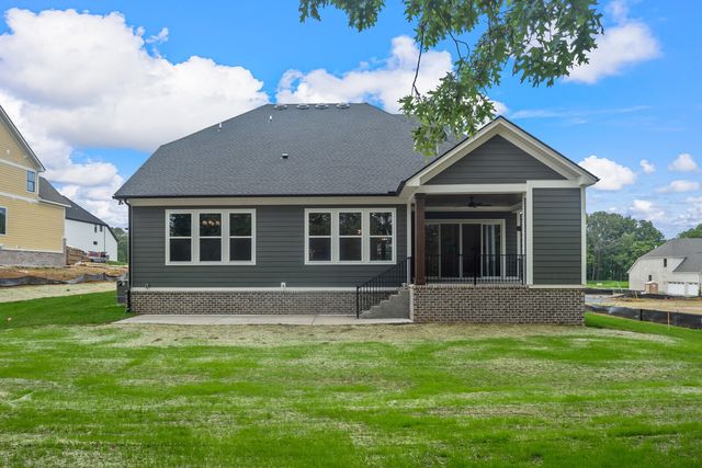 7292 Woodruff Dr, Fairview, TN 37062