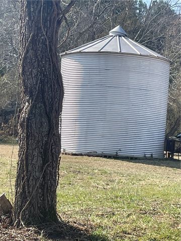 1399 Mason Road, Clarksville, AR 72830