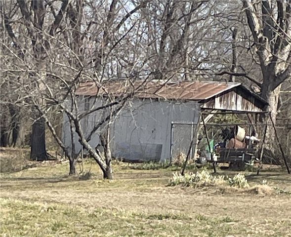 1399 Mason Road, Clarksville, AR 72830