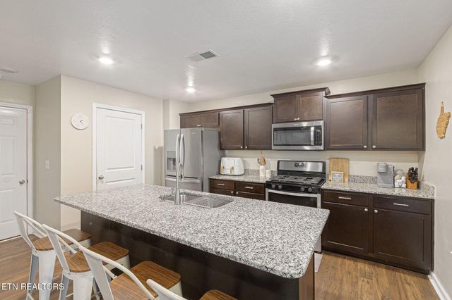 877 Greene Meadow Drive, Talbott, TN 37877