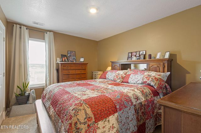 877 Greene Meadow Drive, Talbott, TN 37877