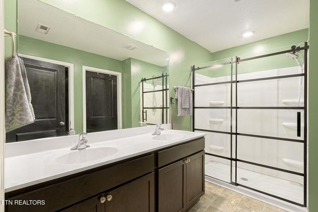 877 Greene Meadow Drive, Talbott, TN 37877