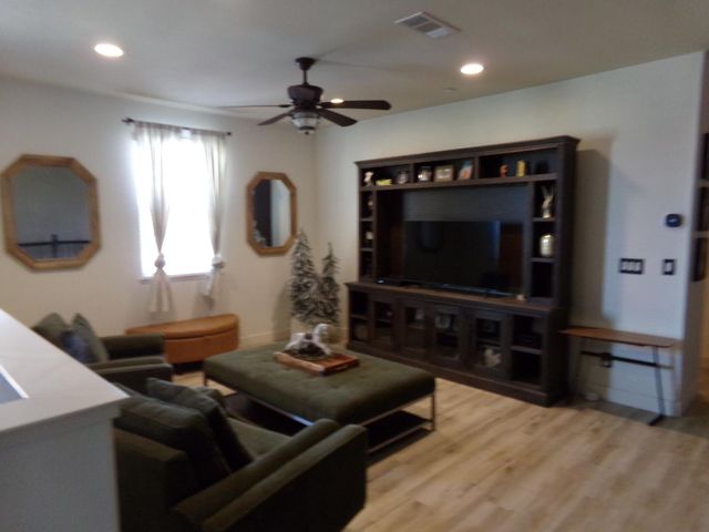 2365 Beardsley Ave, Manteca, CA 95337