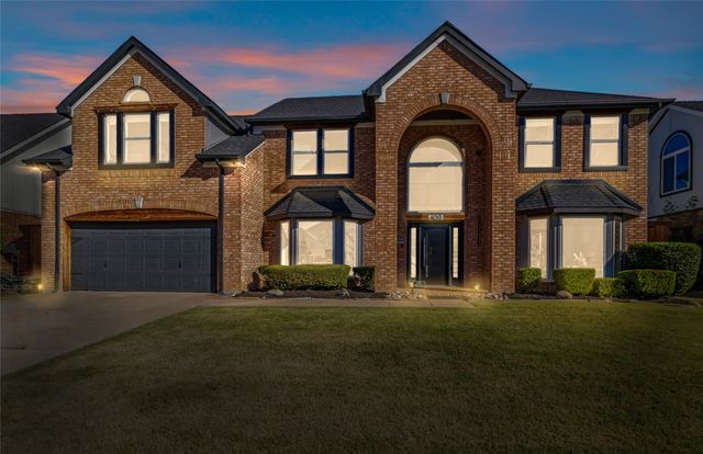 409 Baldwin Street, Grand Prairie, TX 75052
