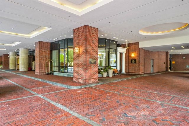 220 Boylston Street 1512, Boston, MA 02116