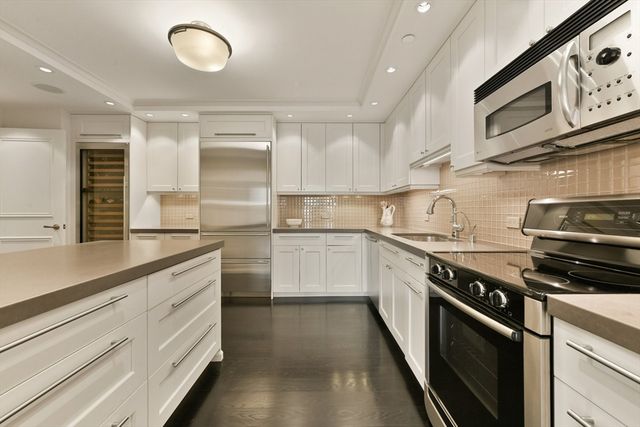 220 Boylston Street 1512, Boston, MA 02116
