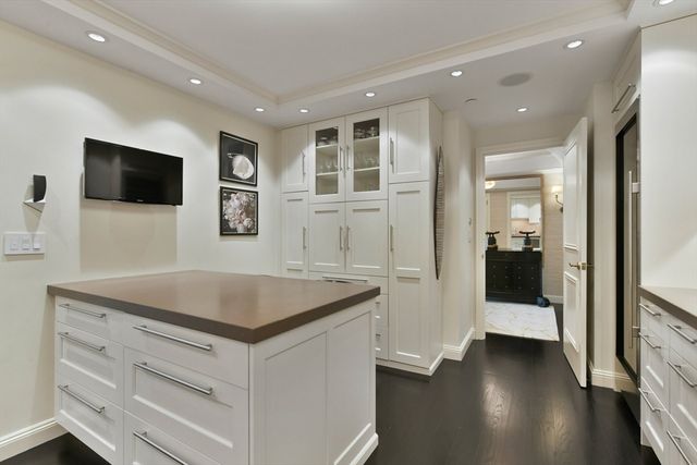 220 Boylston Street 1512, Boston, MA 02116