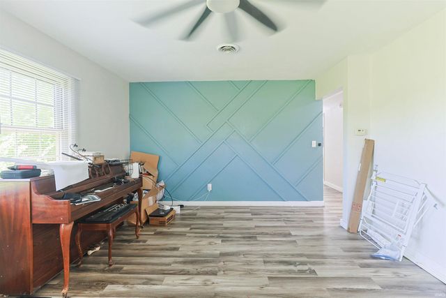 61594 Elderberry Lane, South Bend, IN 46614