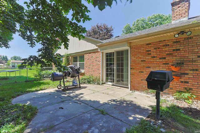 61594 Elderberry Lane, South Bend, IN 46614