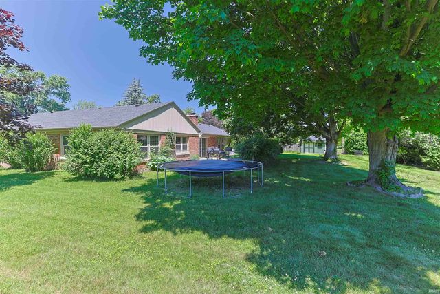 61594 Elderberry Lane, South Bend, IN 46614