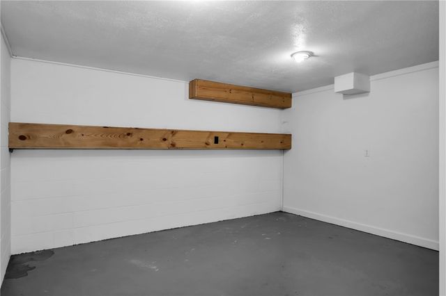 12924 Shaffer Road, Garfield, AR 72732