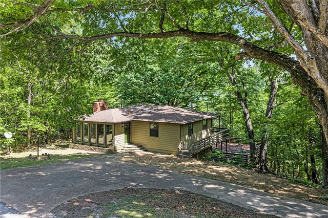 12924 Shaffer Road, Garfield, AR 72732