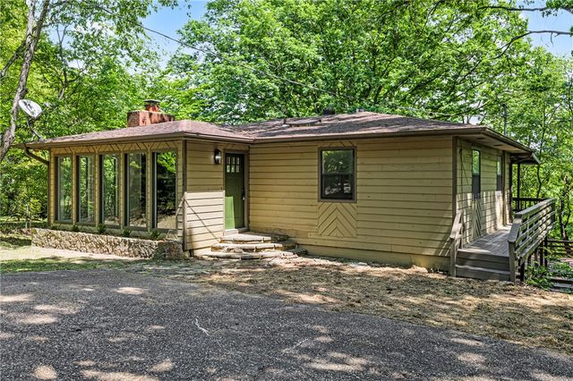 12924 Shaffer Road, Garfield, AR 72732