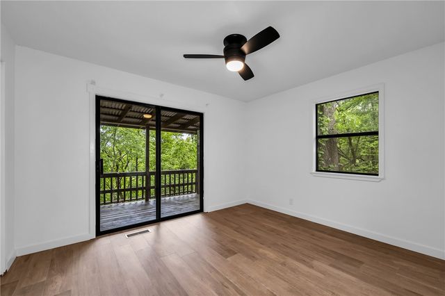 12924 Shaffer Road, Garfield, AR 72732