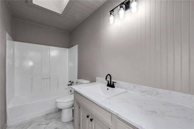 12924 Shaffer Road, Garfield, AR 72732
