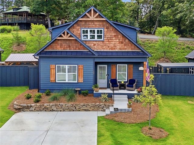 107 Red Cloud Walk, Waleska, GA 30183