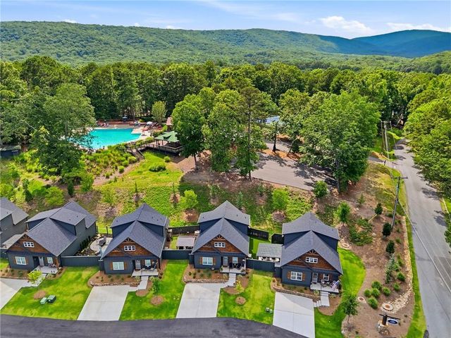 107 Red Cloud Walk, Waleska, GA 30183