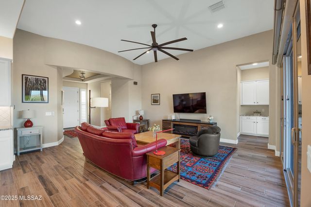 13320 N Cape Marigold Drive, Oro Valley, AZ 85755