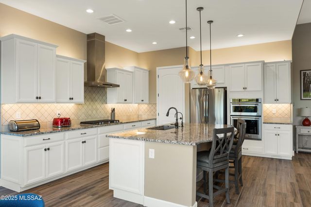 13320 N Cape Marigold Drive, Oro Valley, AZ 85755