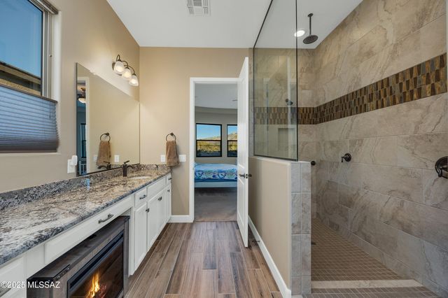 13320 N Cape Marigold Drive, Oro Valley, AZ 85755