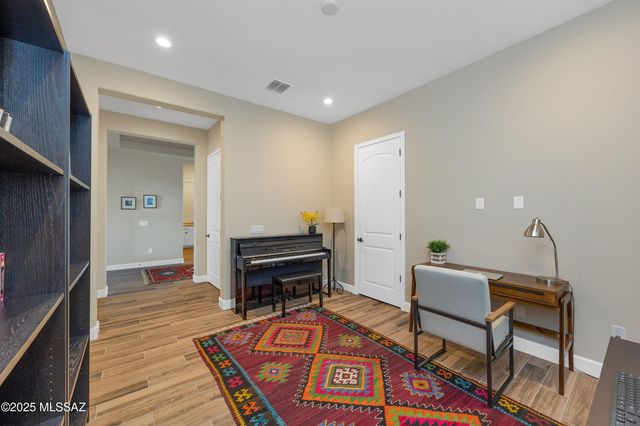 13320 N Cape Marigold Drive, Oro Valley, AZ 85755