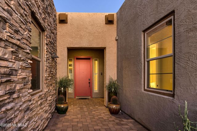 13320 N Cape Marigold Drive, Oro Valley, AZ 85755