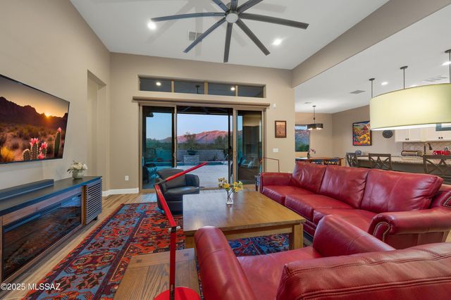 13320 N Cape Marigold Drive, Oro Valley, AZ 85755