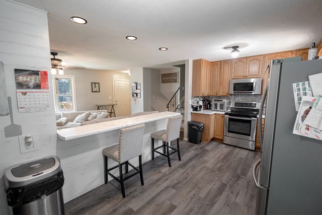 5157 Walnut Drive, Pleasant Hill, IA 50327