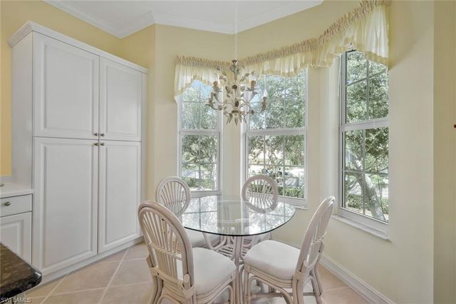 5025 Blauvelt WAY # 202, Naples, FL 34105