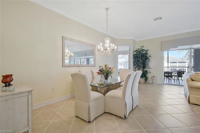 5025 Blauvelt WAY # 202, Naples, FL 34105