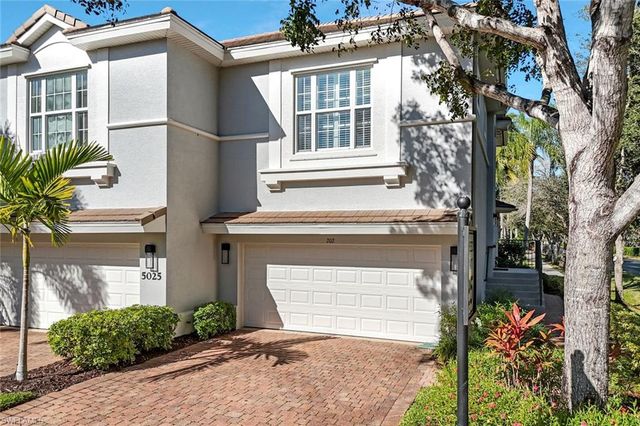 5025 Blauvelt WAY # 202, Naples, FL 34105