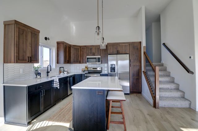2328 42nd Avenue S, Moorhead, MN 56560